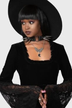 Aubrey Heart Choker -Killstar Store AUDBREY HEART CHOKER W D